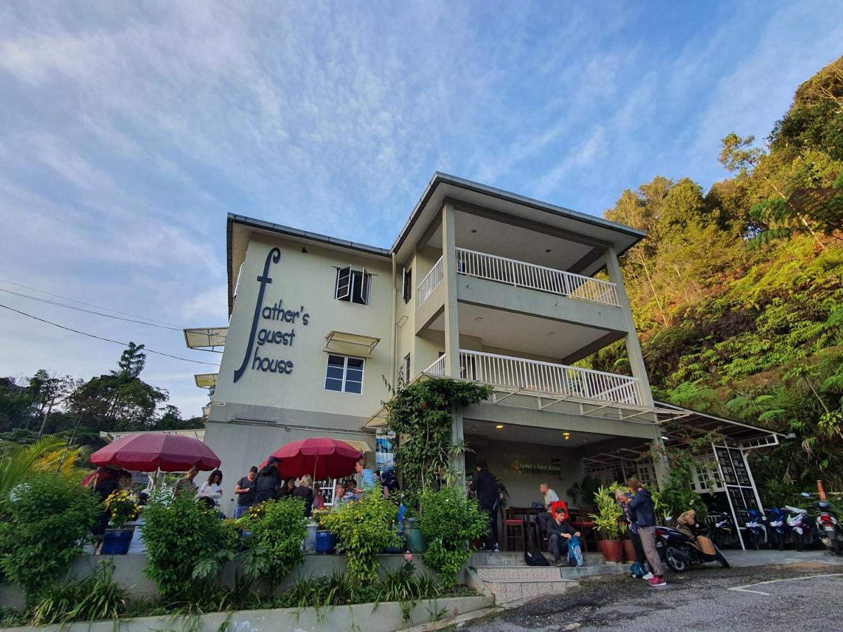Fathers Guesthouse Tanah Rata Eksteriør billede