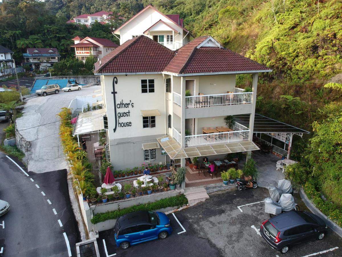 Fathers Guesthouse Tanah Rata Eksteriør billede
