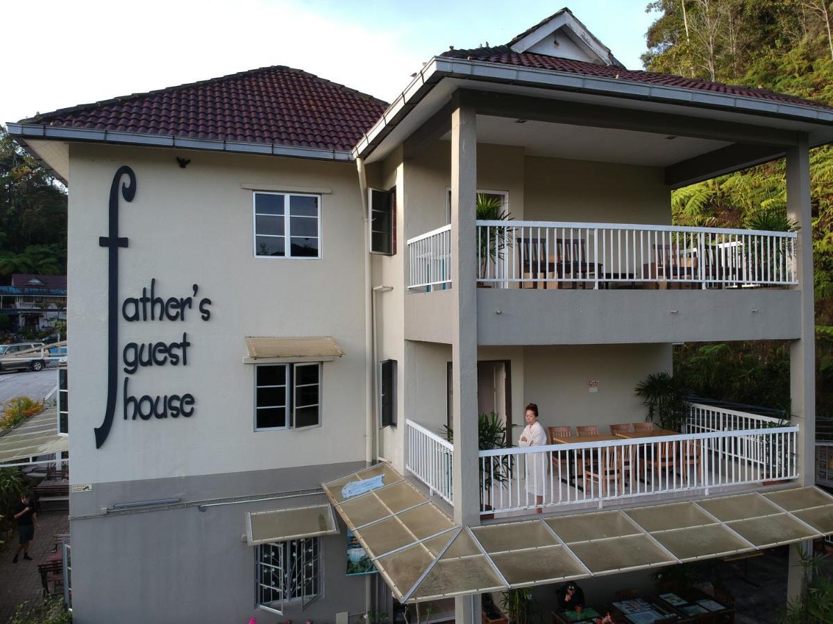Fathers Guesthouse Tanah Rata Eksteriør billede